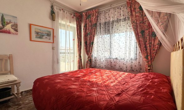 Resale - Terraced house / Townhouse - Orihuela Costa - La Zenia