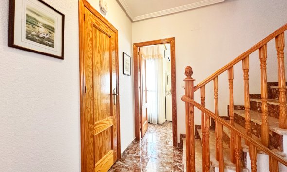 Resale - Terraced house / Townhouse - Orihuela Costa - La Zenia