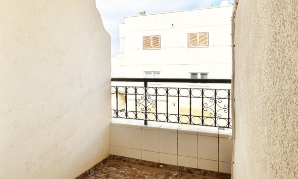 Resale - Terraced house / Townhouse - Orihuela Costa - La Zenia