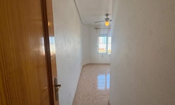 Resale - Apartment - Torrevieja - La Mata