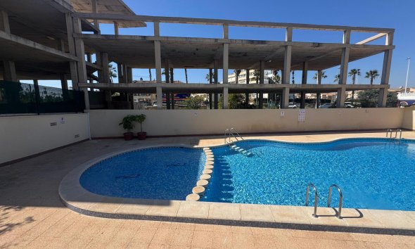 Resale - Apartment - Torrevieja - La Mata
