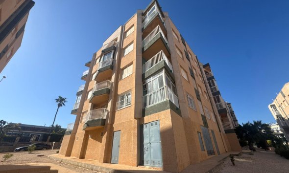 Resale - Apartment - Torrevieja - La Mata