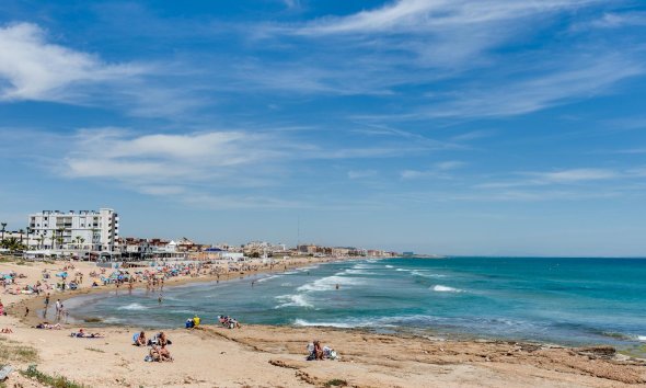 Resale - Apartment - Torrevieja - La Mata