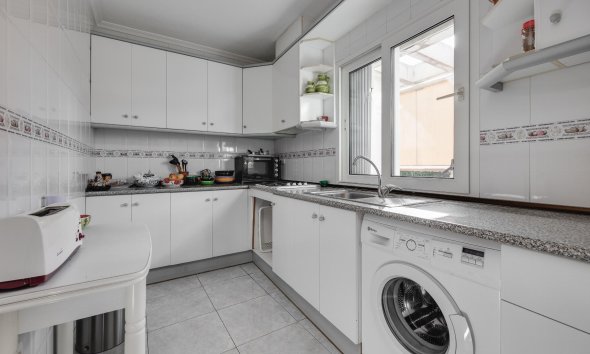 Resale - Apartment - Torrevieja - Parque de Las Naciones