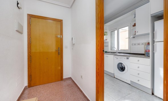 Resale - Apartment - Torrevieja - Parque de Las Naciones