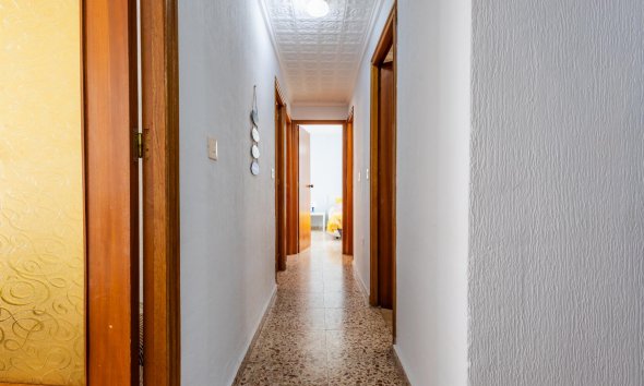 Resale - Apartment - Torrevieja - playa de los naufragos