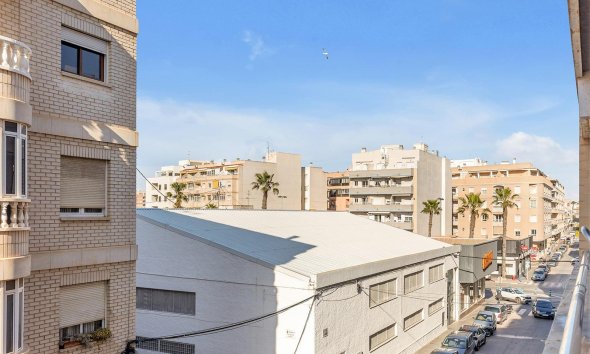 Resale - Apartment - Torrevieja - Centro