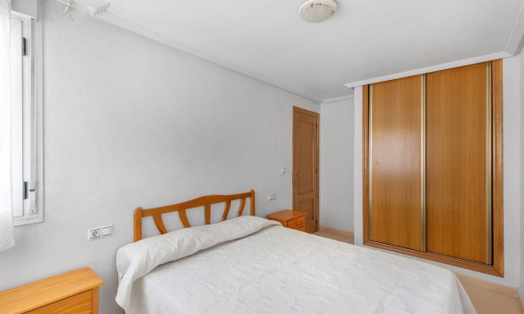 Resale - Apartment - Torrevieja - Centro