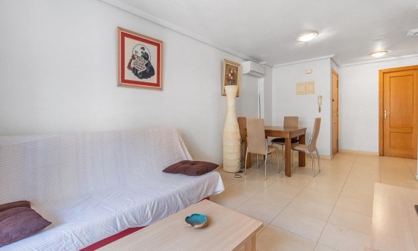 Resale - Apartment - Torrevieja - Centro