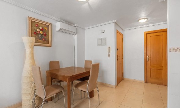 Resale - Apartment - Torrevieja - Centro