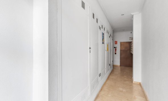 Resale - Apartment - Torrevieja - Centro