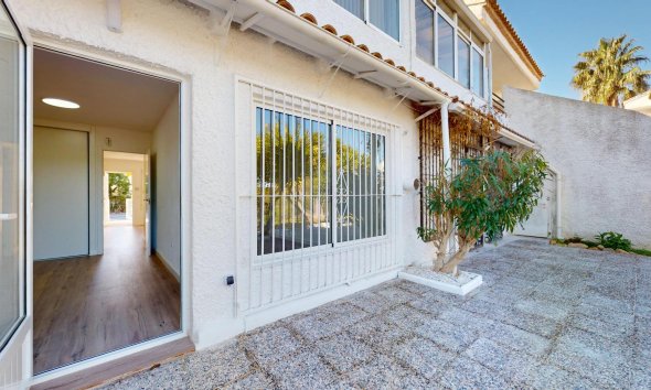 Resale - Bungalow - Orihuela Costa - Villamartín-Las Filipinas