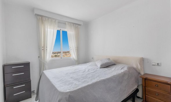 Resale - Apartment - Torrevieja - Aldea del mar
