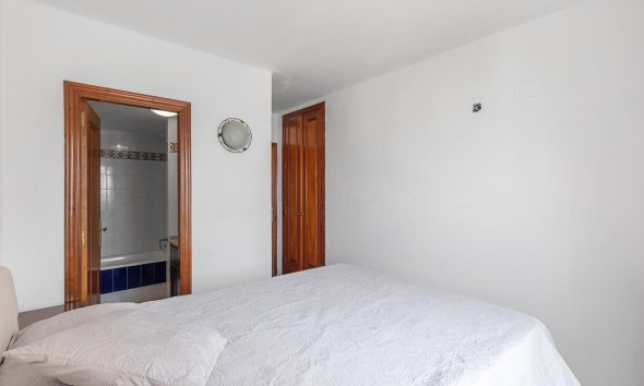 Resale - Apartment - Torrevieja - Aldea del mar