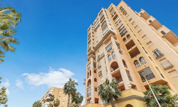 Resale - Apartment - Torrevieja - Aldea del mar