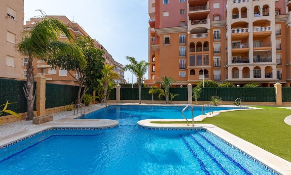 Resale - Apartment - Torrevieja - Aldea del mar
