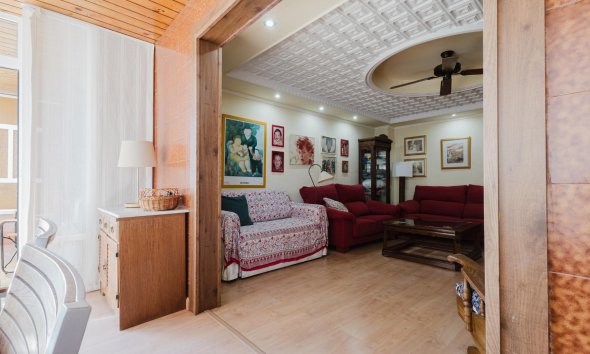 Resale - Apartment - Torrevieja - Playa del Acequión