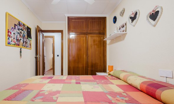 Resale - Apartment - Torrevieja - Playa del Acequión