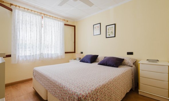 Resale - Apartment - Torrevieja - Playa del Acequión