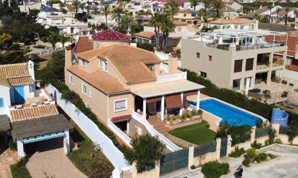 Resale - Villa - Torrevieja - Torrelamata - La Mata