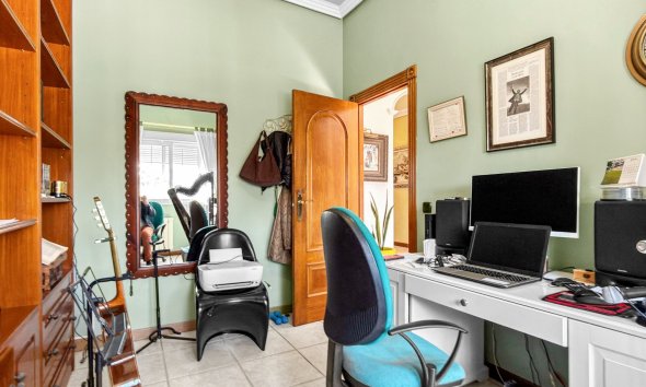 Resale - Villa - Torrevieja - Torrelamata - La Mata