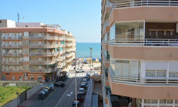 Resale - Apartment - Torrevieja - La Mata