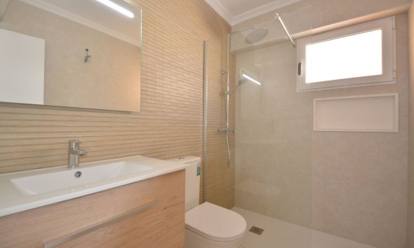 Resale - Apartment - Torrevieja - La Mata