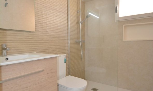 Resale - Apartment - Torrevieja - La Mata
