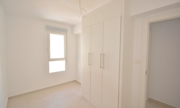 Resale - Apartment - Torrevieja - La Mata