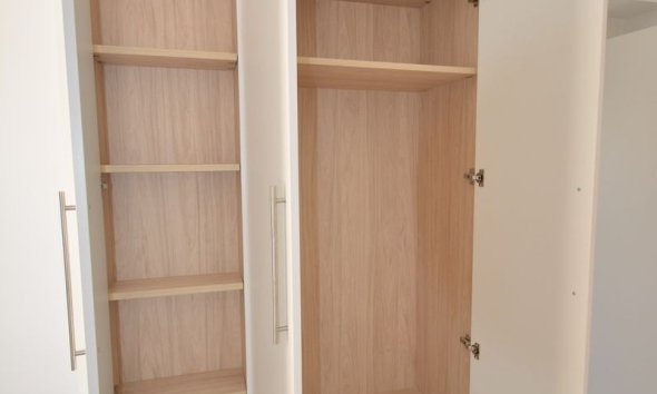 Resale - Apartment - Torrevieja - La Mata