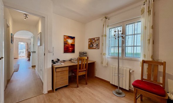 Resale - Villa - Orihuela - Villamartin