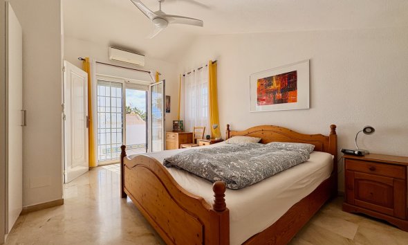 Resale - Villa - Orihuela - Villamartin