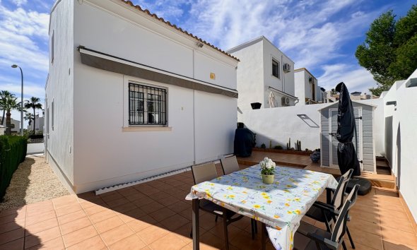 Resale - Villa - Orihuela - Villamartin