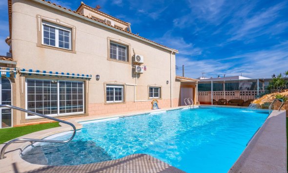 Resale - Villa - Torrevieja - El chaparral