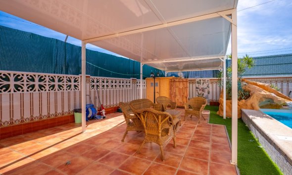 Resale - Villa - Torrevieja - El chaparral