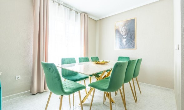 Resale - Villa - Torrevieja - Los Balcones - Los Altos del Edén