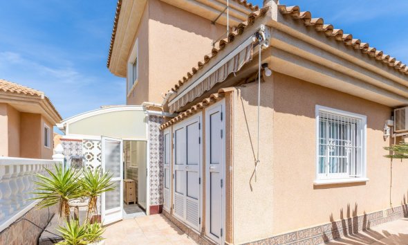 Resale - Villa - Torrevieja - Los Balcones - Los Altos del Edén