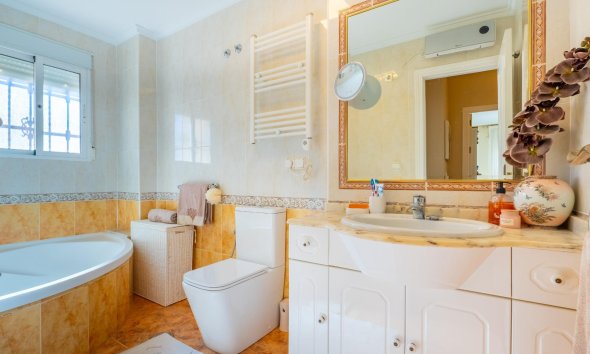 Resale - Terraced house / Townhouse - Orihuela Costa - La Regia