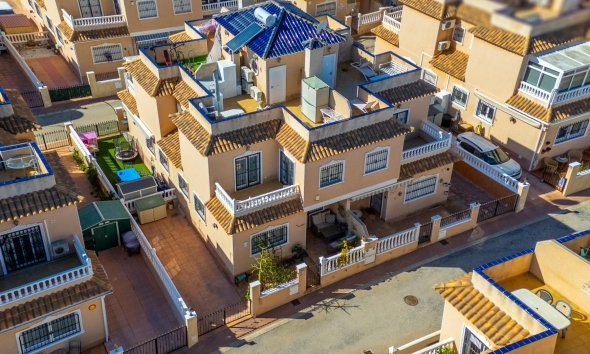 Resale - Terraced house / Townhouse - Orihuela Costa - La Regia