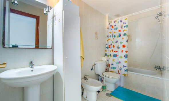 Resale - Apartment - Torrevieja - Estacion de autobuses