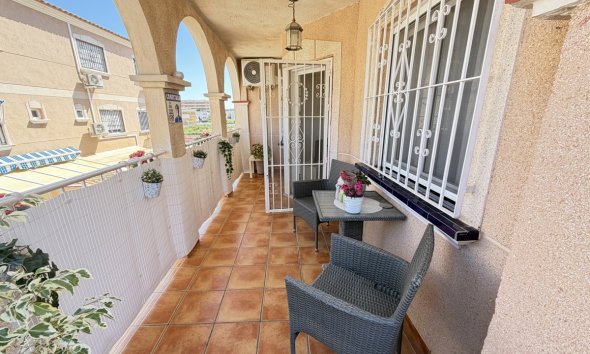Resale - Apartment - Orihuela Costa - La Zenia