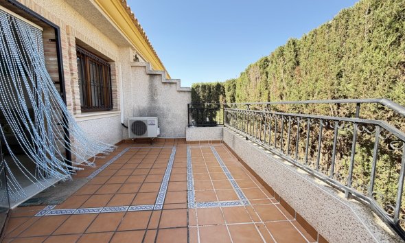 Resale - Bungalow - Orihuela Costa - Villamartin