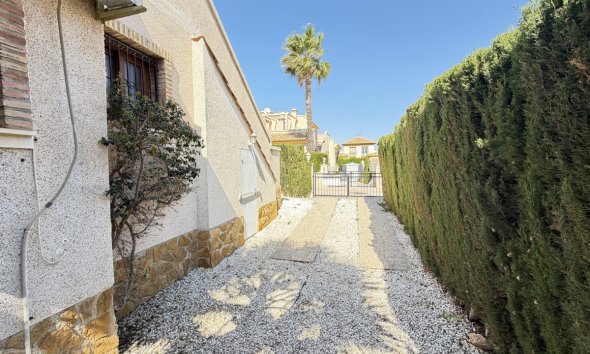 Resale - Bungalow - Orihuela Costa - Villamartin