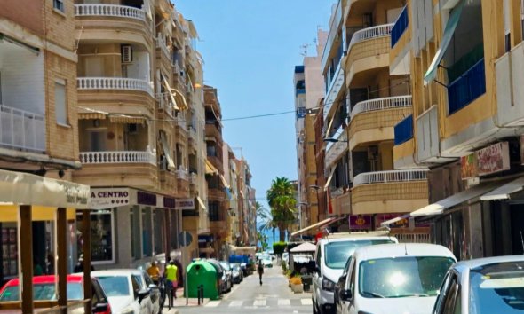 Resale - Apartment - Torrevieja