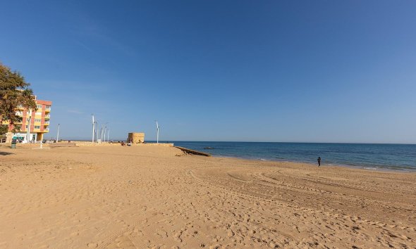 Resale - Apartment - Torrevieja - La Mata