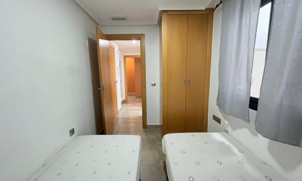 Resale - Apartment - Torrevieja - La Mata pueblo