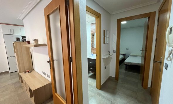 Resale - Apartment - Torrevieja - La Mata pueblo