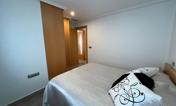 Resale - Apartment - Torrevieja - La Mata pueblo