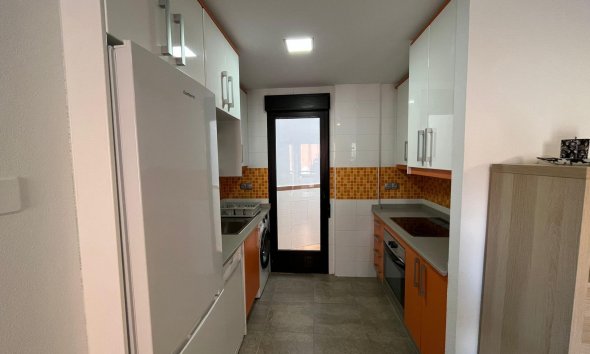 Resale - Apartment - Torrevieja - La Mata pueblo