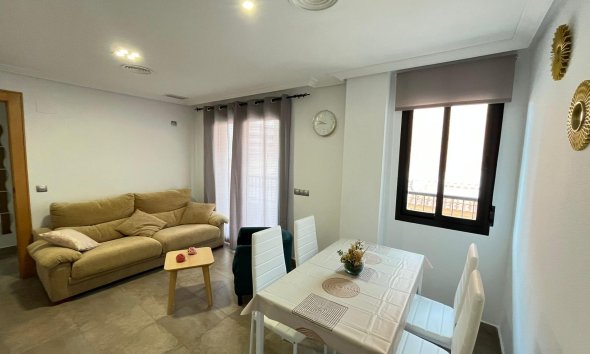 Resale - Apartment - Torrevieja - La Mata pueblo